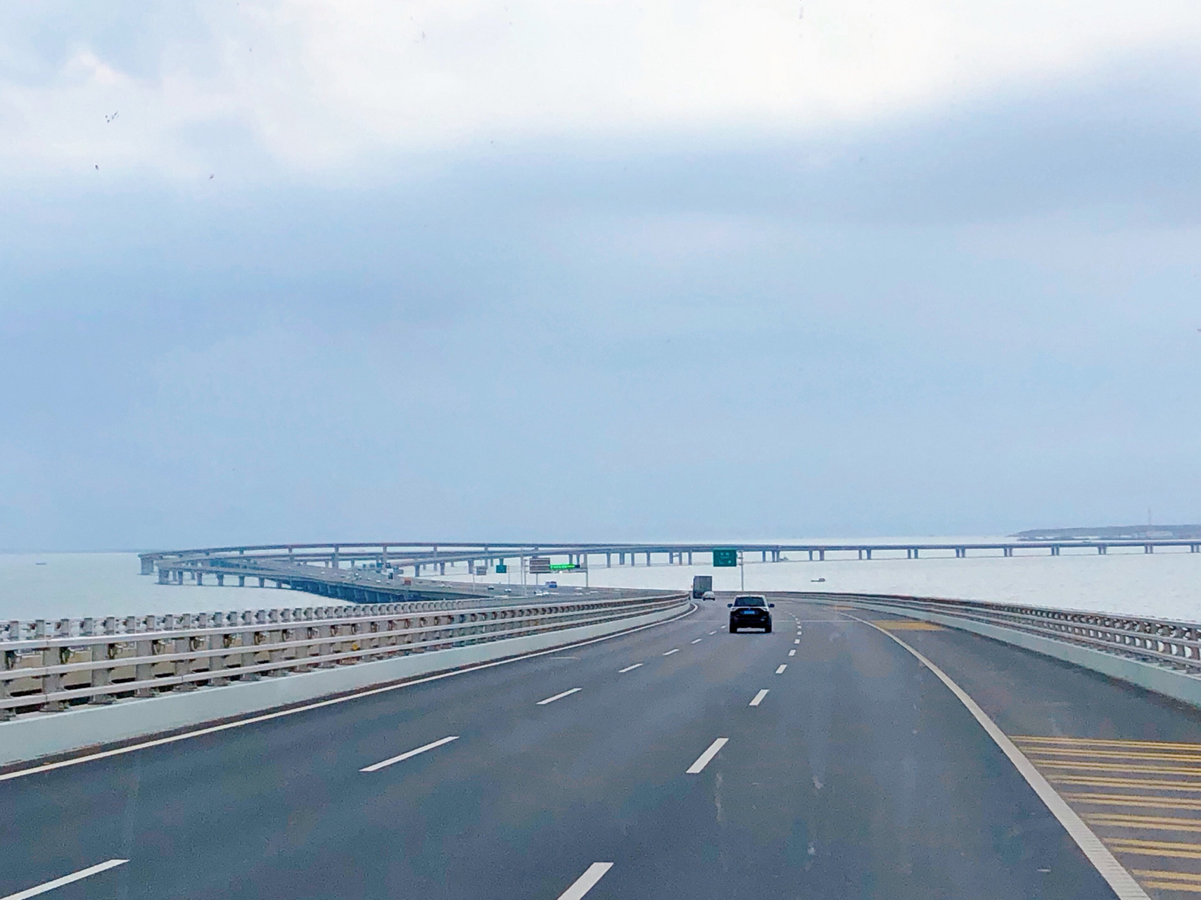 青岛胶州湾跨海大桥 青岛胶州湾跨海大桥(战备桥) 2011年6月22日开通