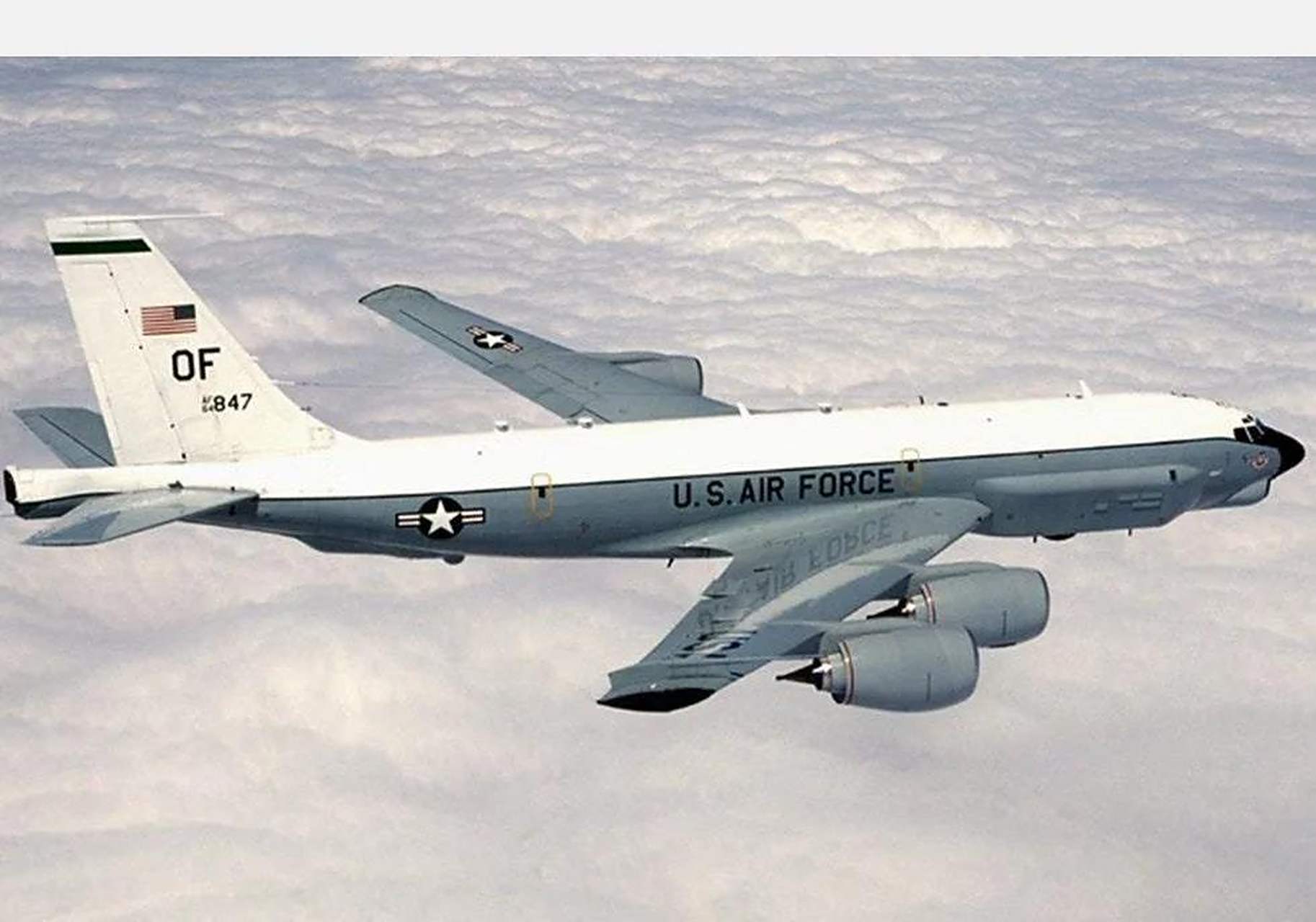 2001年4月1日,美国一架ep-3侦察机在我国海南岛附近海域开展侦察活动