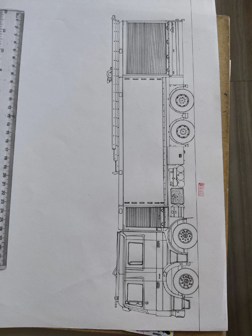 奔驰消防车绘画3,就差上色了,明天发成品.