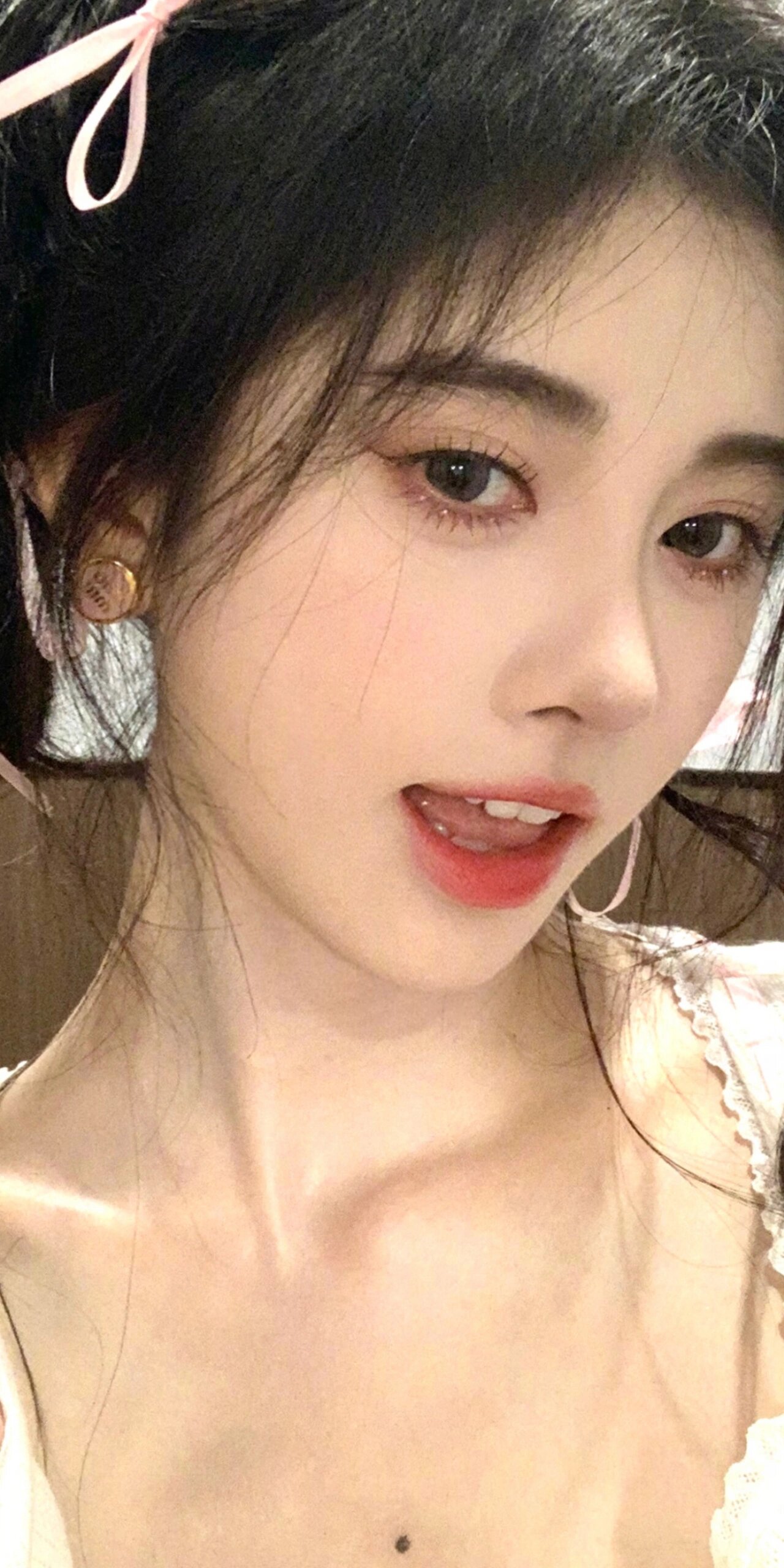 鞠婧祎壁纸 山和山不相遇 人和人要重逢