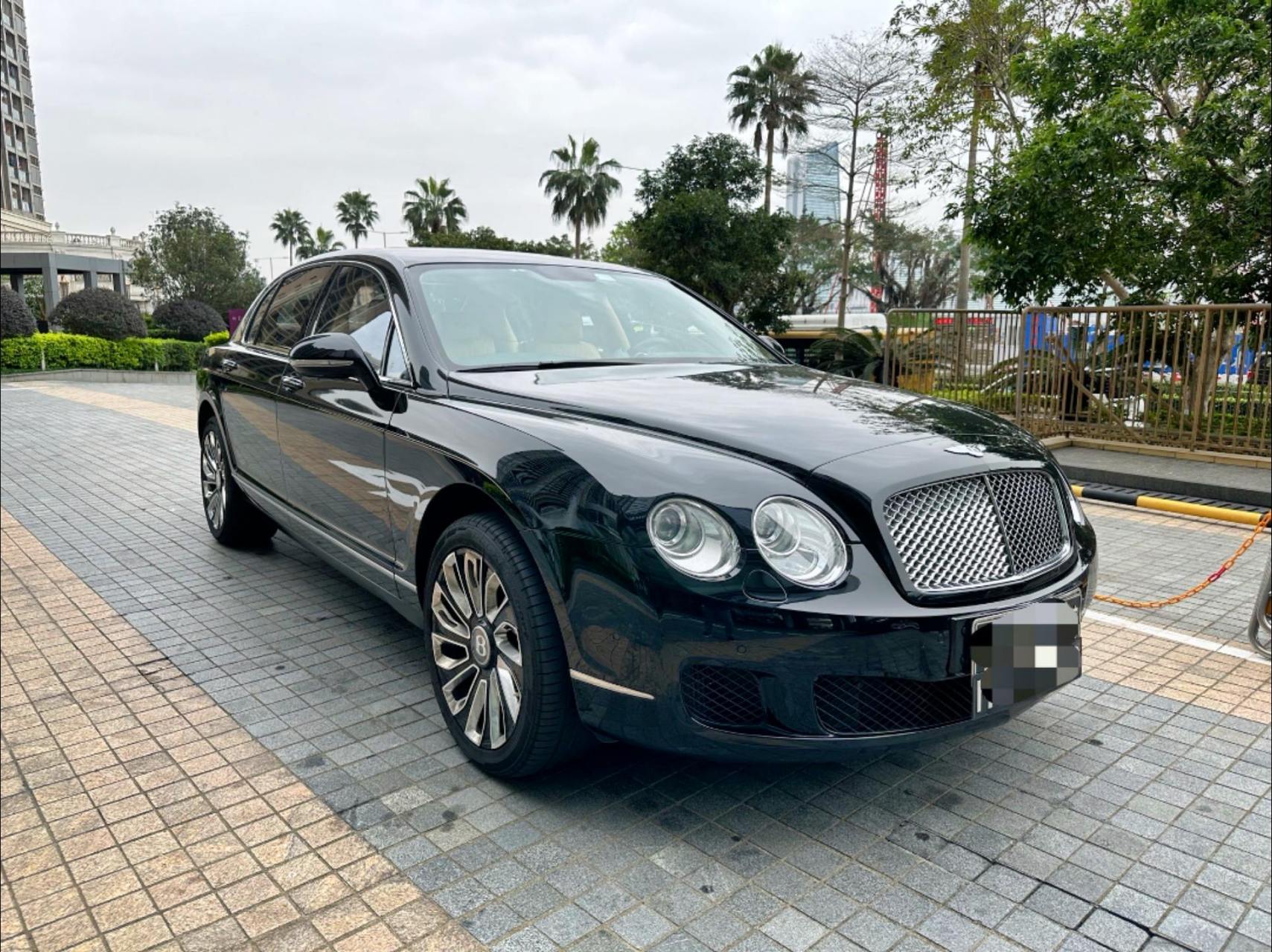 0t w12缸发动机 82152012年落地 里程实表数7万多公里 8215