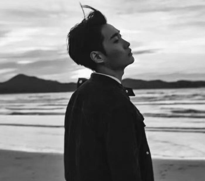 30岁左右男人适合用的头像