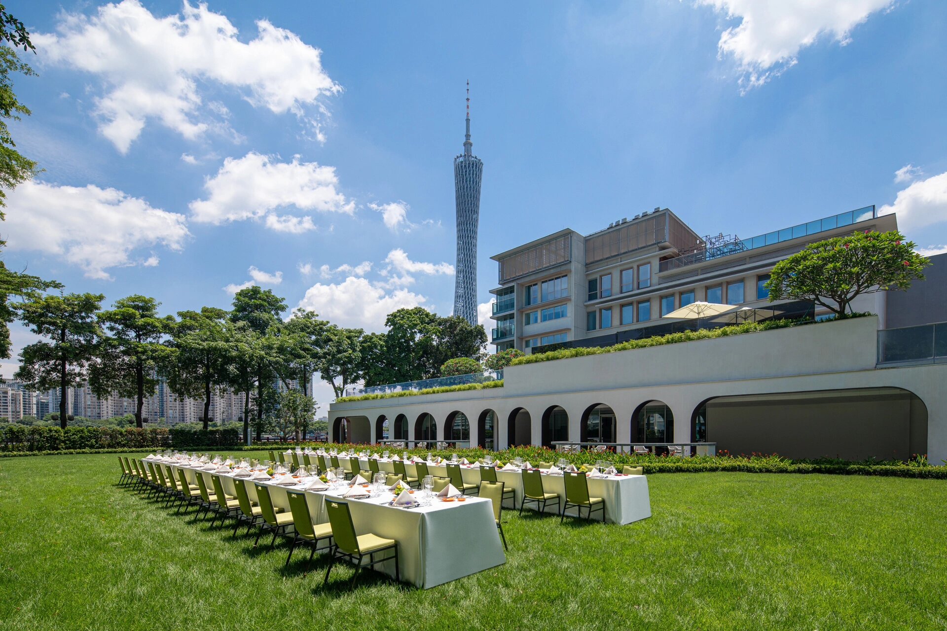 广州海心沙英迪格酒店1晚1888元周末不加价