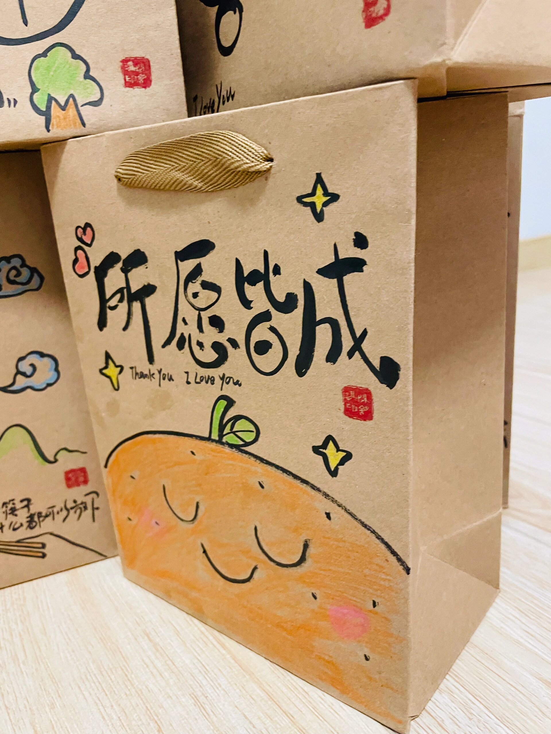 手绘牛皮纸袋-把对你的爱写在袋子上送你 客户又定了一批手绘牛皮纸袋