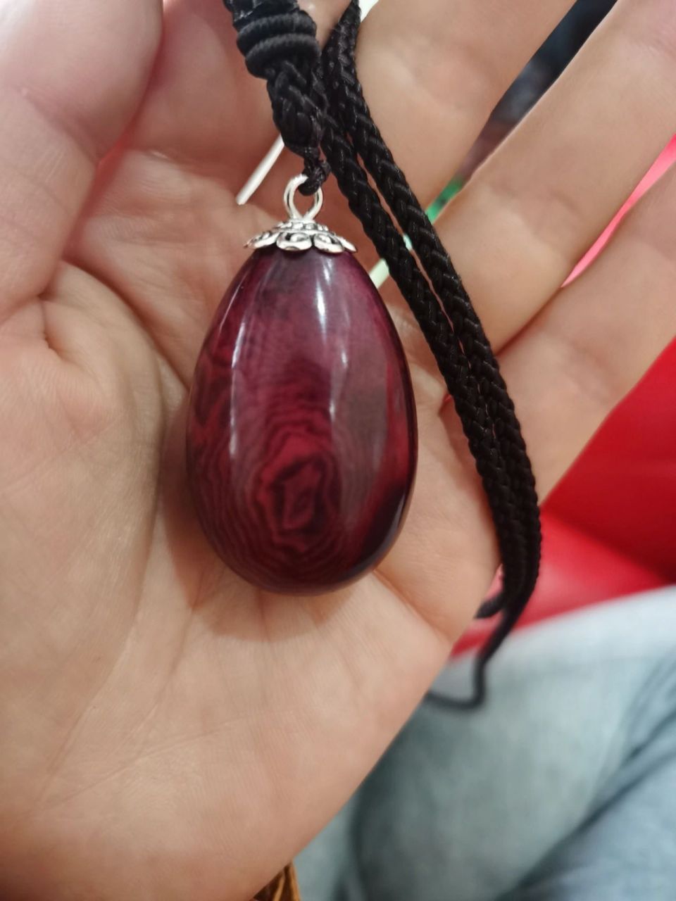 五台山佛心果 五台山黛螺顶现开的,一打开就是暗紫色/葡萄紫,但是觉得