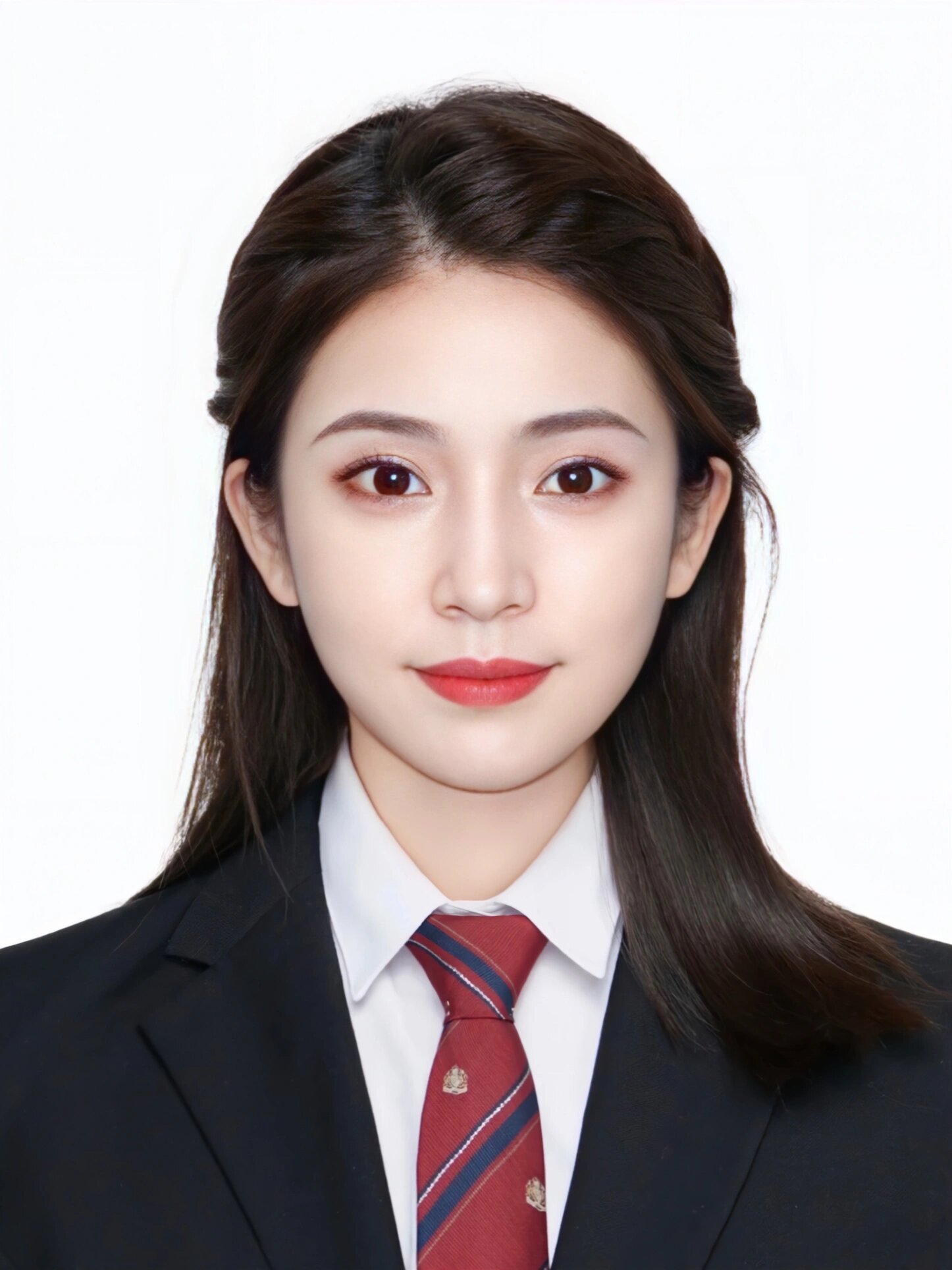 商务正装各个场合都可用|证件照修图 女孩子的照片憋着不发是会过期的