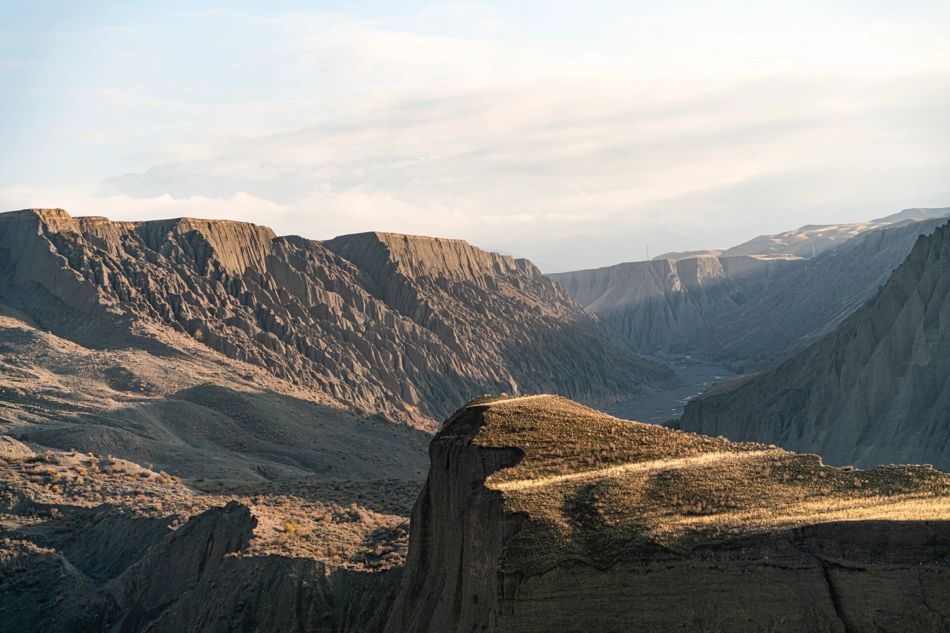 day14 安集海大峡谷 第一次近距离接触这种大裂痕一样的峡谷地貌,晚上