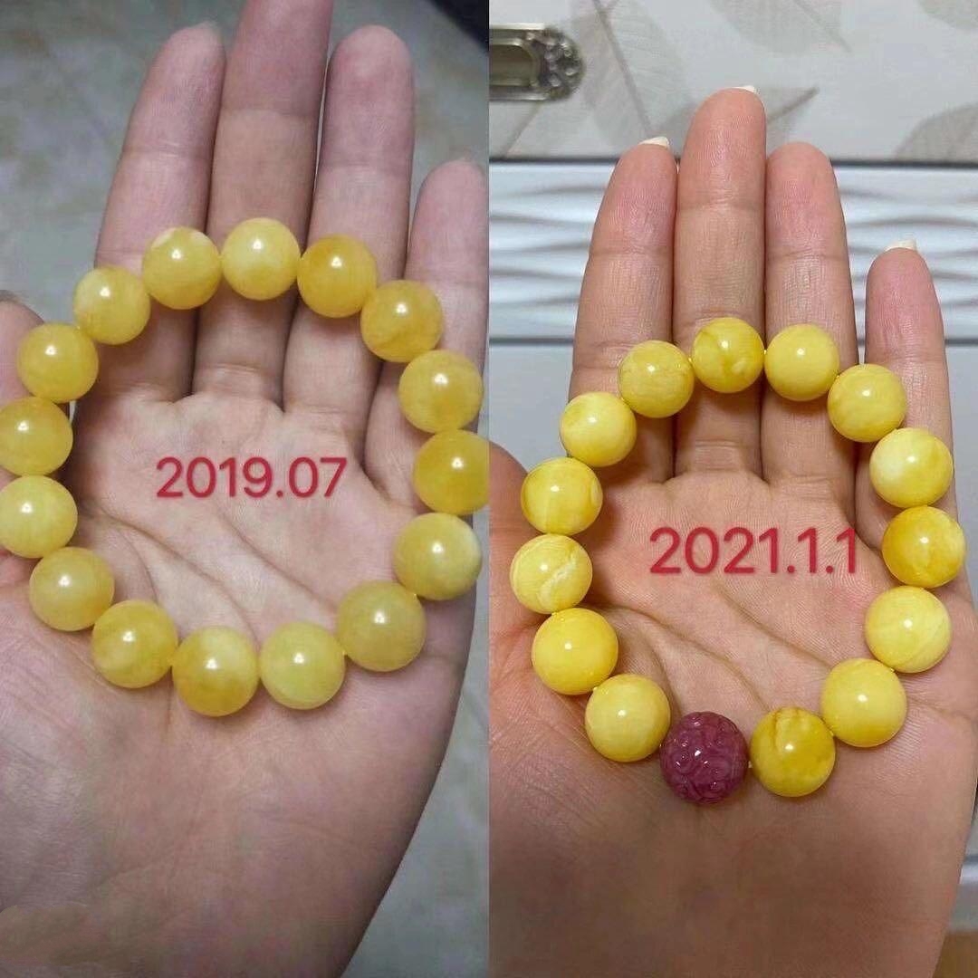 蜜蜡为什么会变色  新买的蜜蜡佩戴一段时间后变白或变黄了,很多小