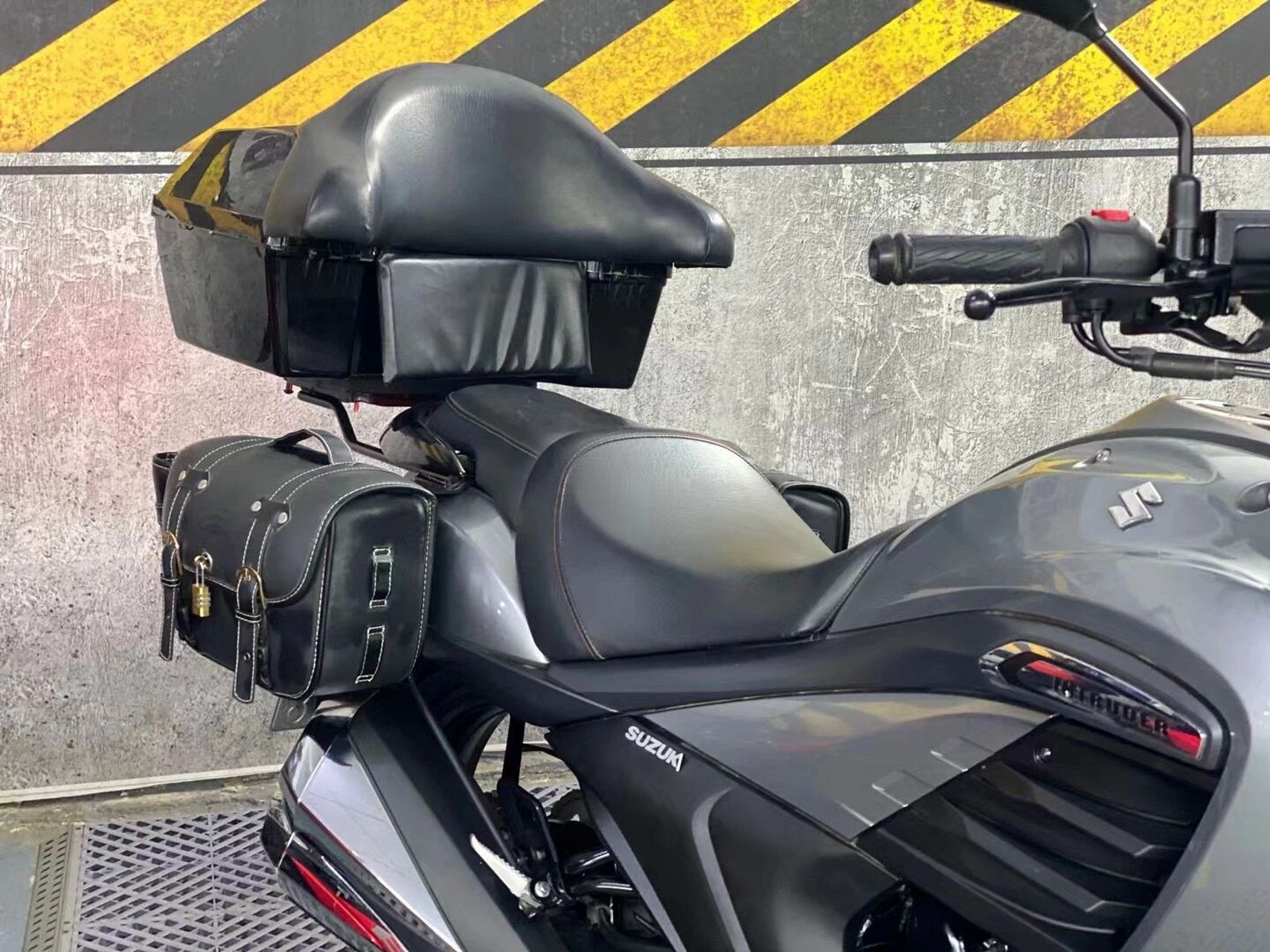 21年铃木酷道155 21年铃木酷道155 【车辆价格】: 10800 【车辆号牌】