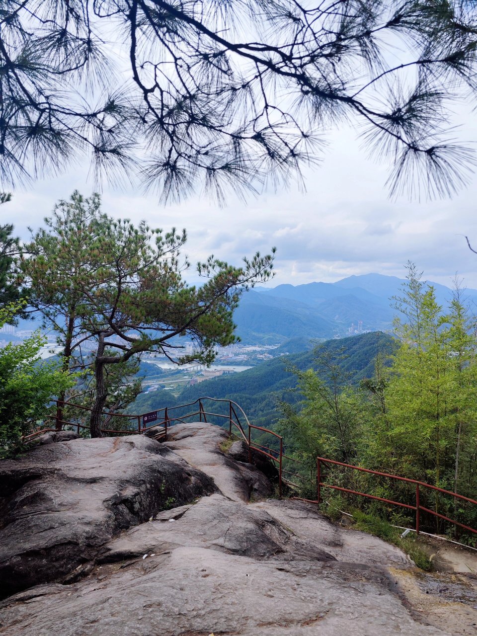 顺昌合掌岩图片