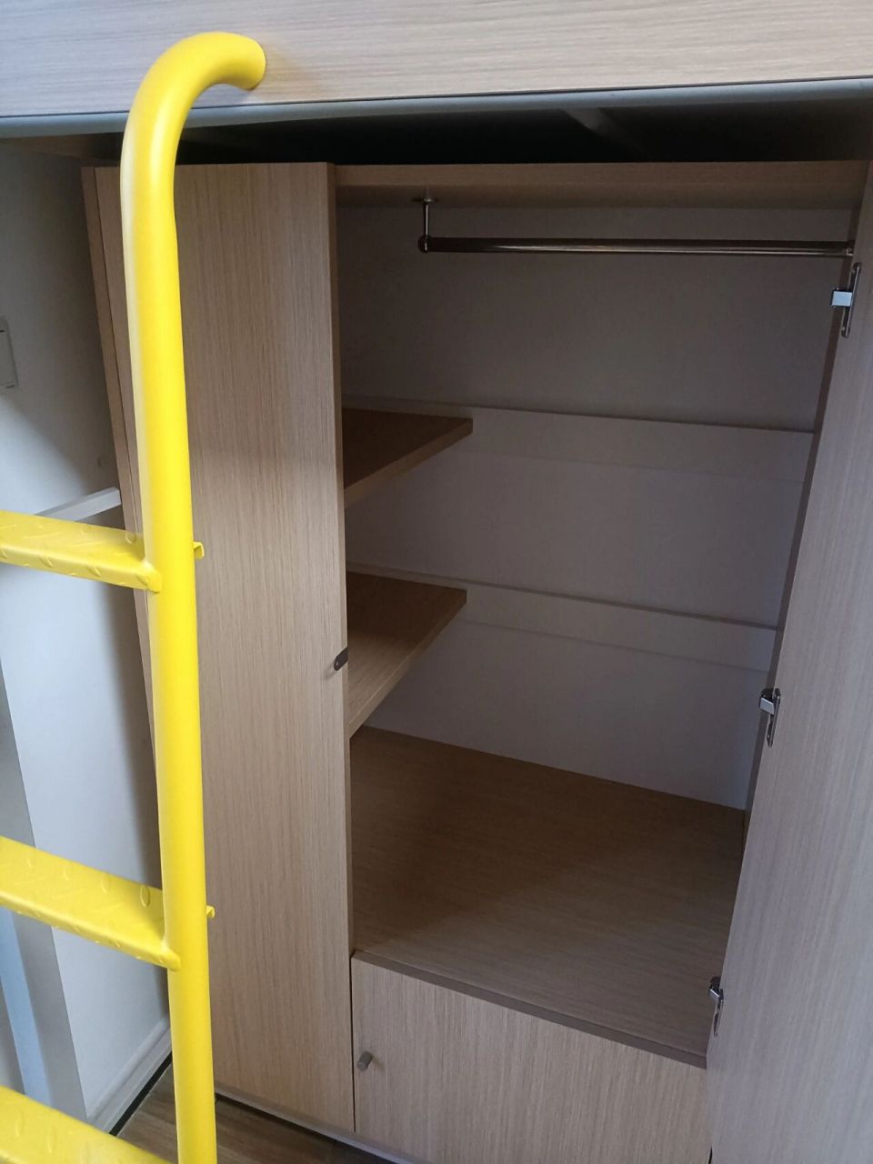 揭9215西安外国语大学研究生宿舍 由于疫情我今天才到校,宿舍真的