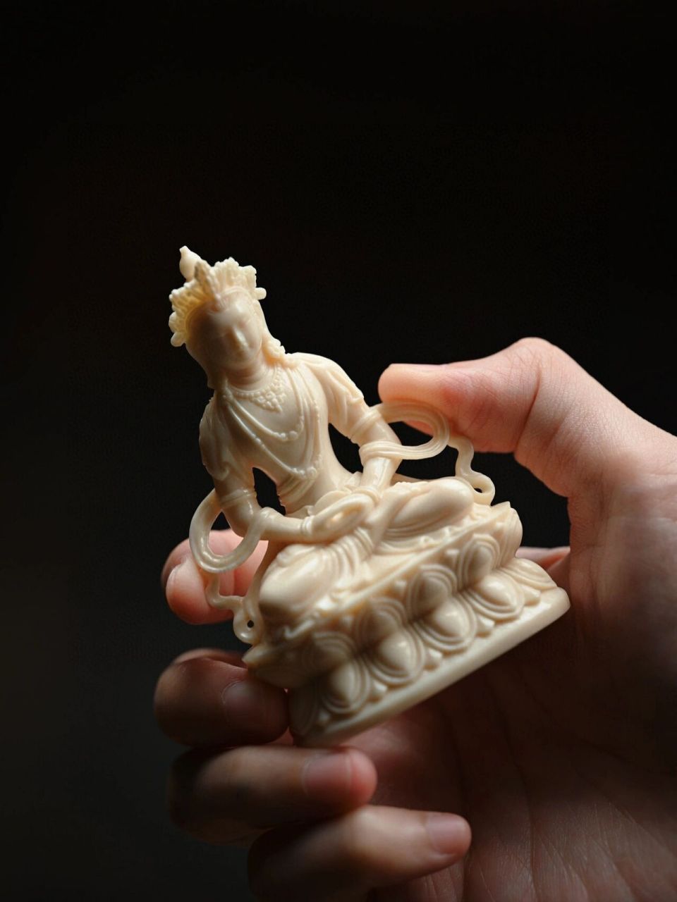 猛犸"度母" 纯手工雕刻,宝相庄重,璎珞宝饰,清晰毕现,气势恢弘庄严