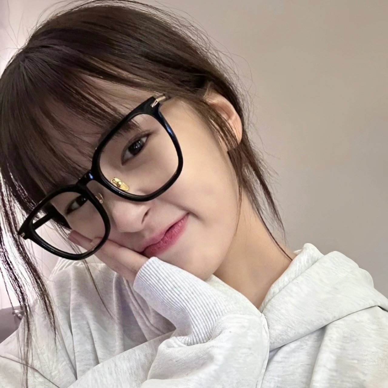 kpop人不缺头像第100弹 安宥真头像78