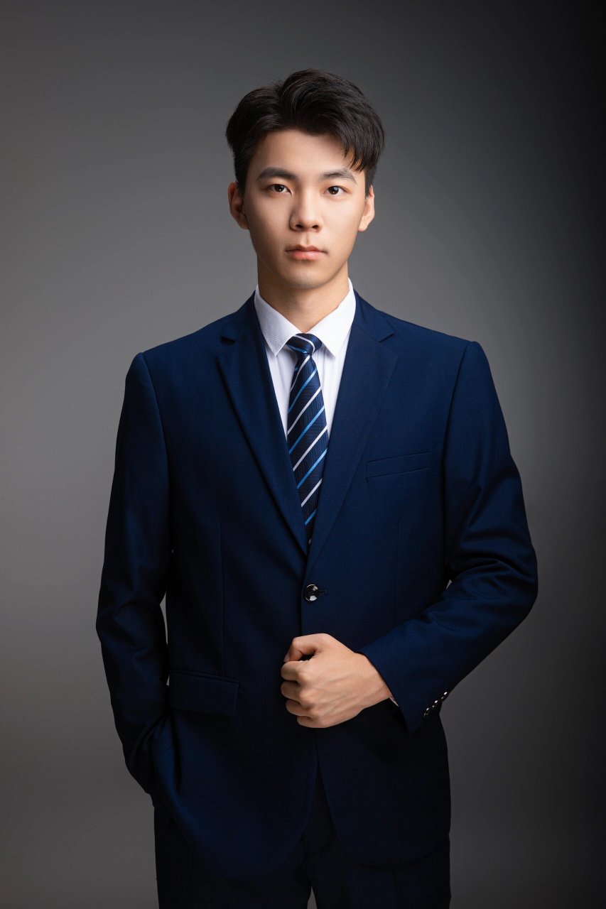 男士商务职业照|广州形象照 男士的职业照彰显得是男士的专业形象和