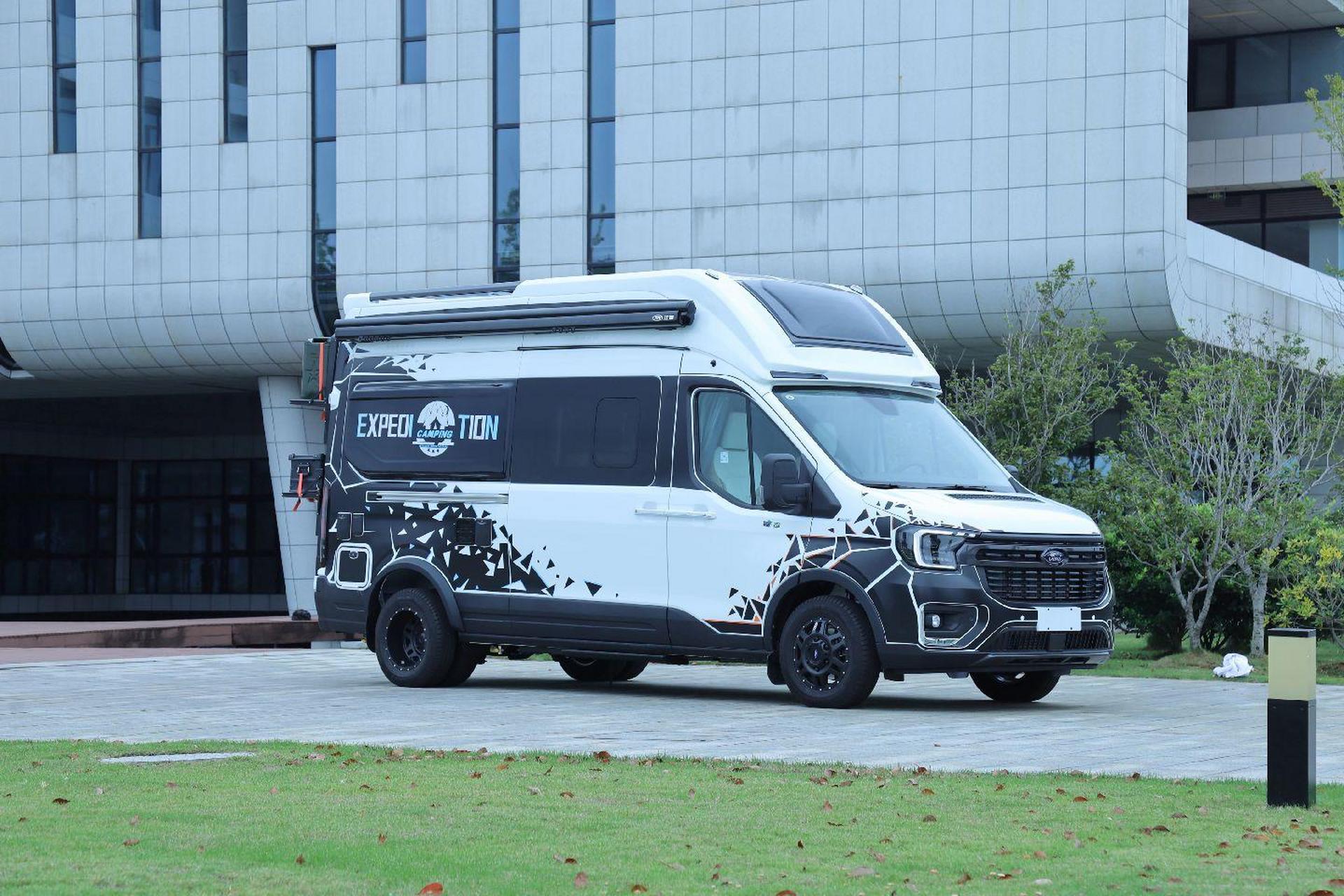 江铃福特原厂房车t8 底盘 b型房车天花板级 高端大气上档次 福特房车