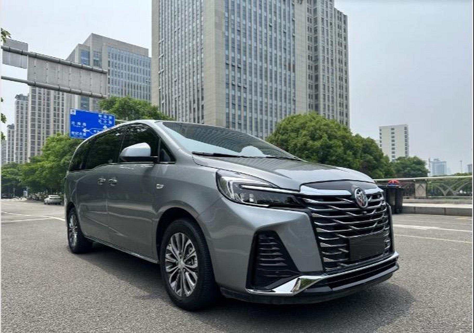 别克gl8652t改款豪华型 售价:23.