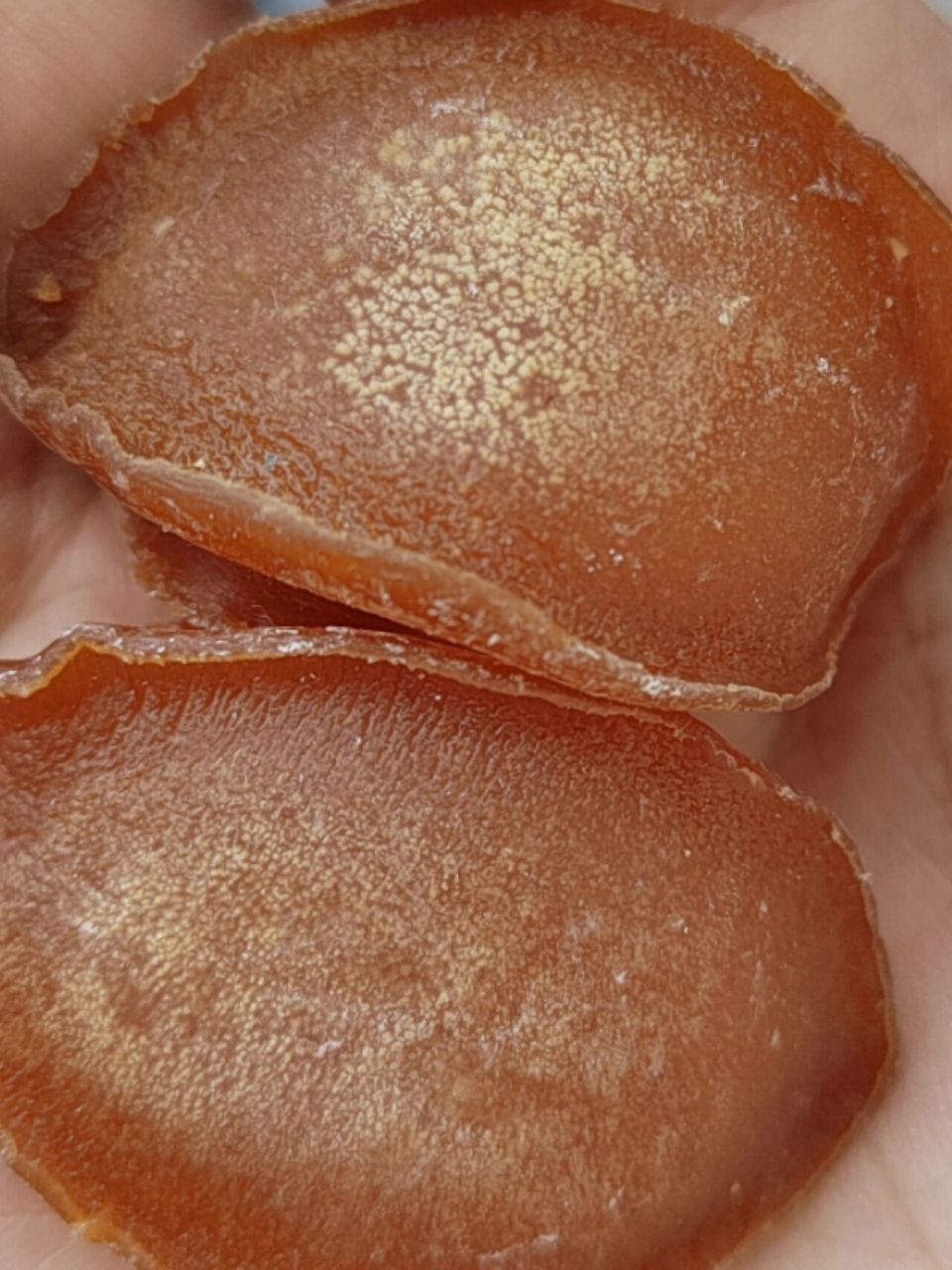 干鲍鱼这样是发霉了吗?