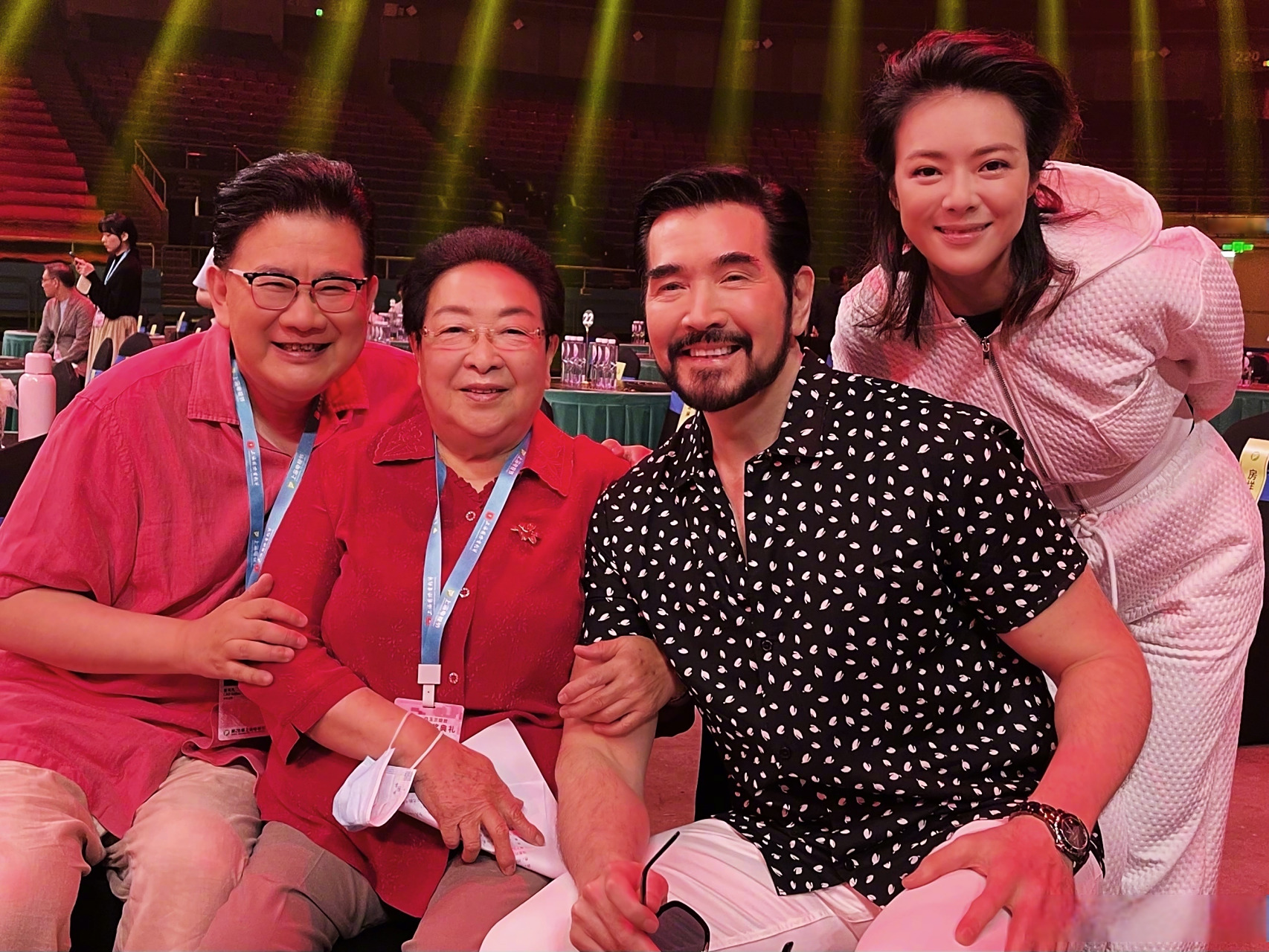 排练场上,遇到87年央视春晚总导演邓在军老师.