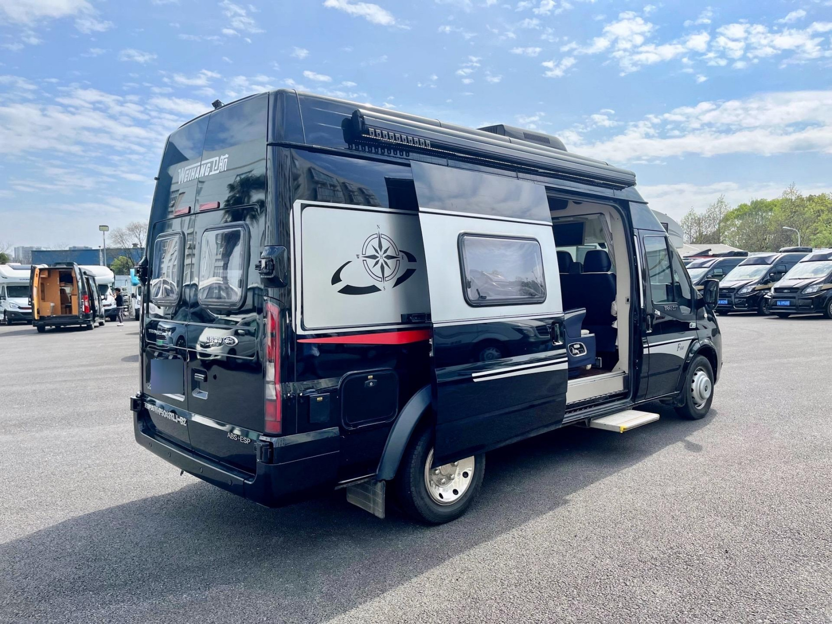 卫航福特v348 pro b型房车 2021年10月上牌,实表68000多公里国六排放