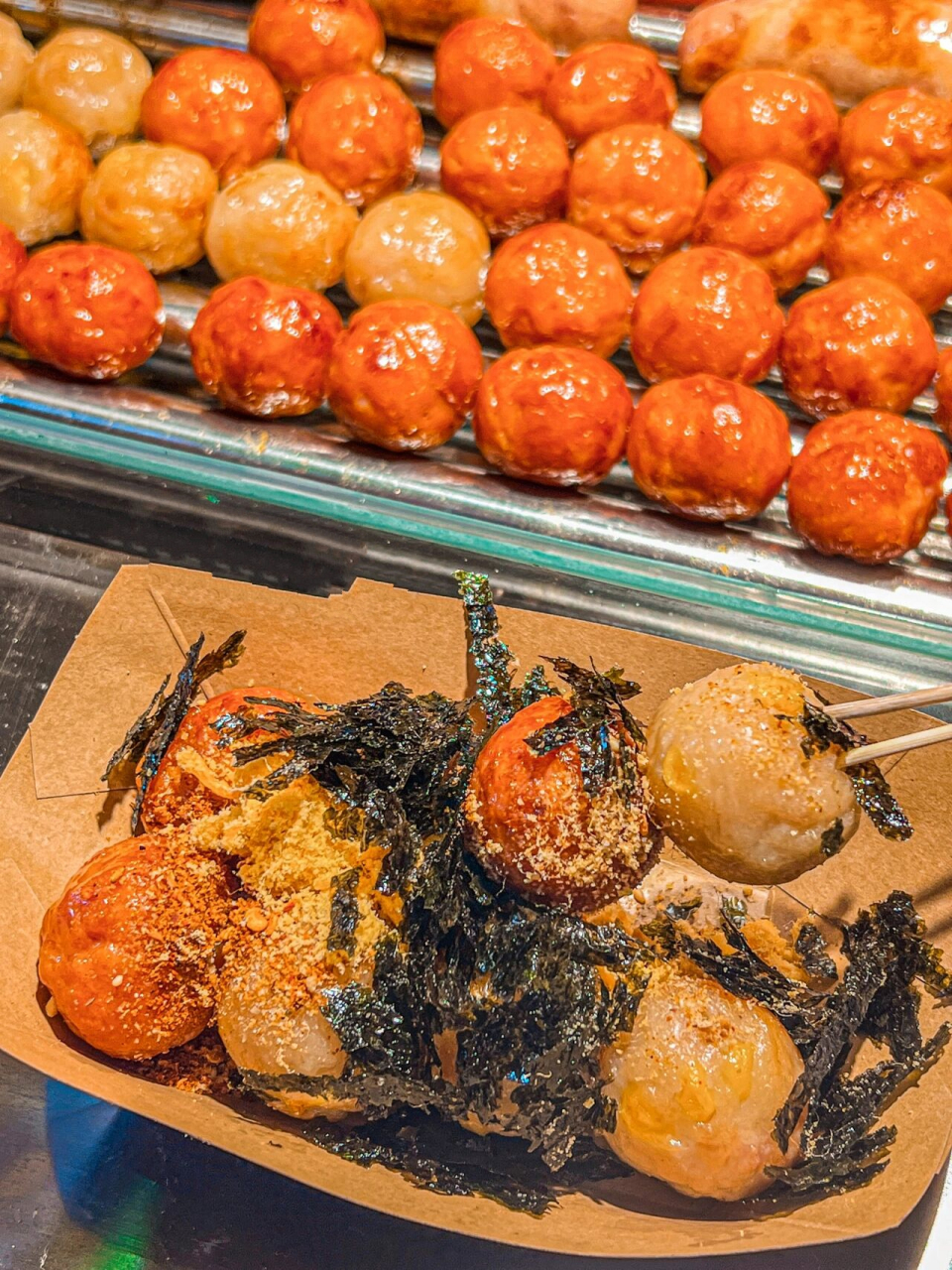 555扬帆夜市首家爆汁脆骨烧好好吃!丸子又脆又q弹!