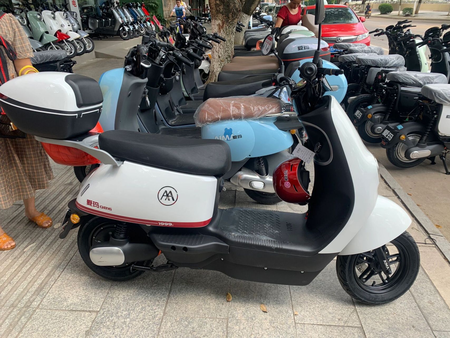 电动车#爱玛电动车#浦北爱玛01 爱玛爱贝qb16 max引擎 轮胎:前3.