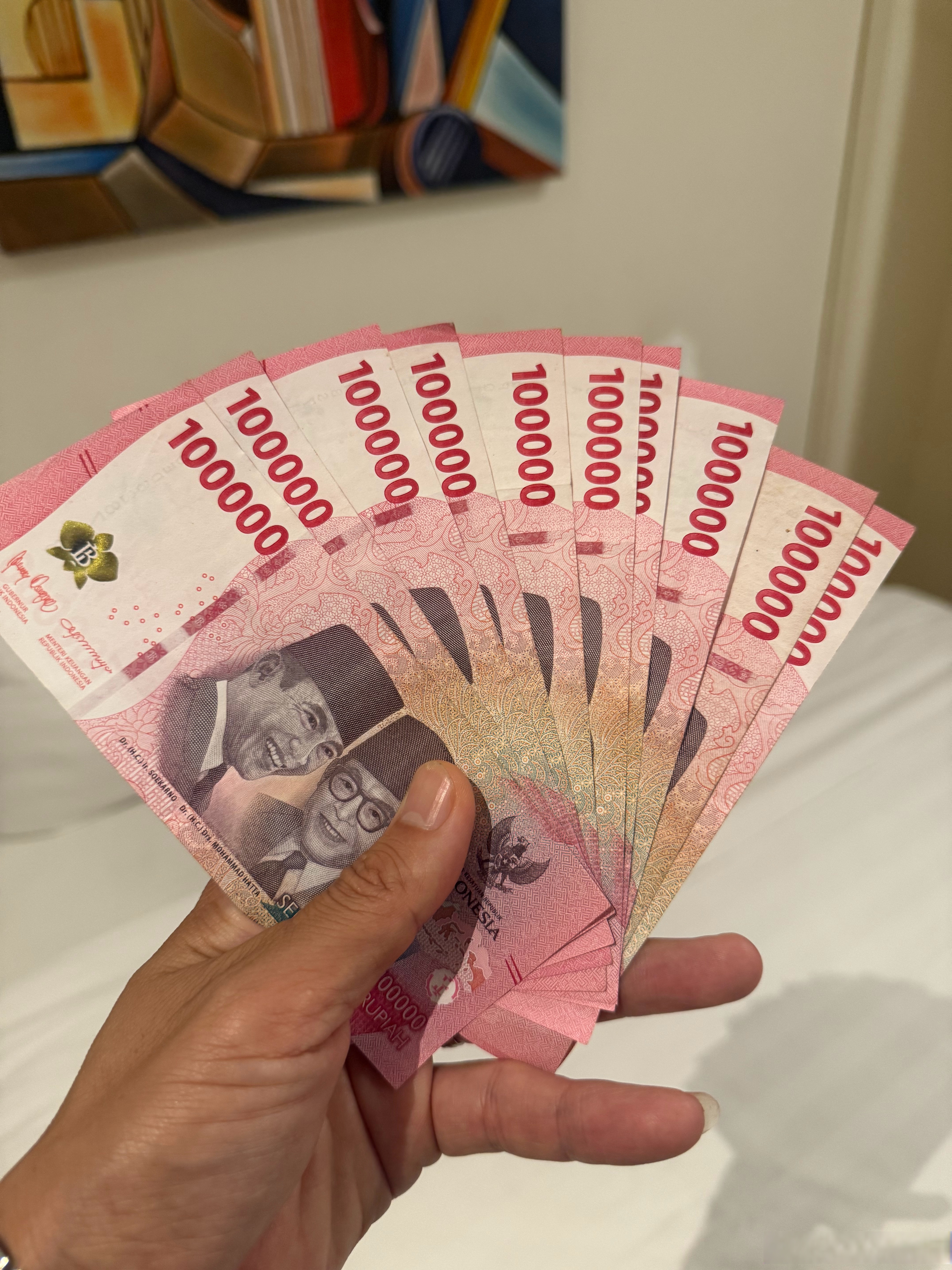 落地印尼,刚下飞机,就实现了阶级跨越,完成了儿时的梦想,现在我已经是