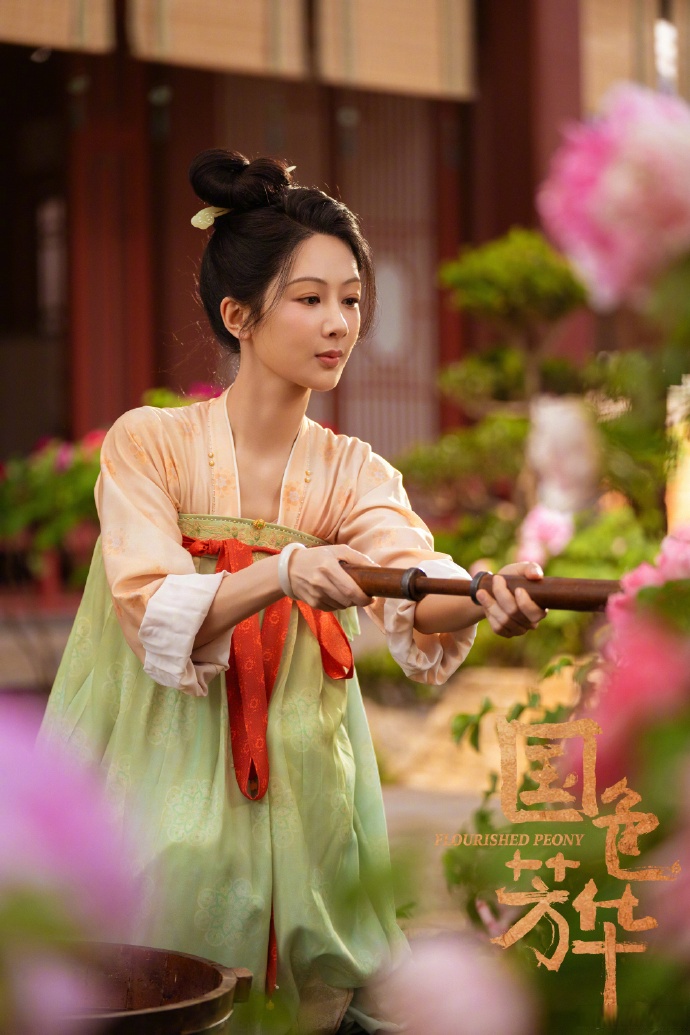 鞠婧祎,刘学义等主演的《花间令》,张凌赫,徐若晗等主古装电视剧中的