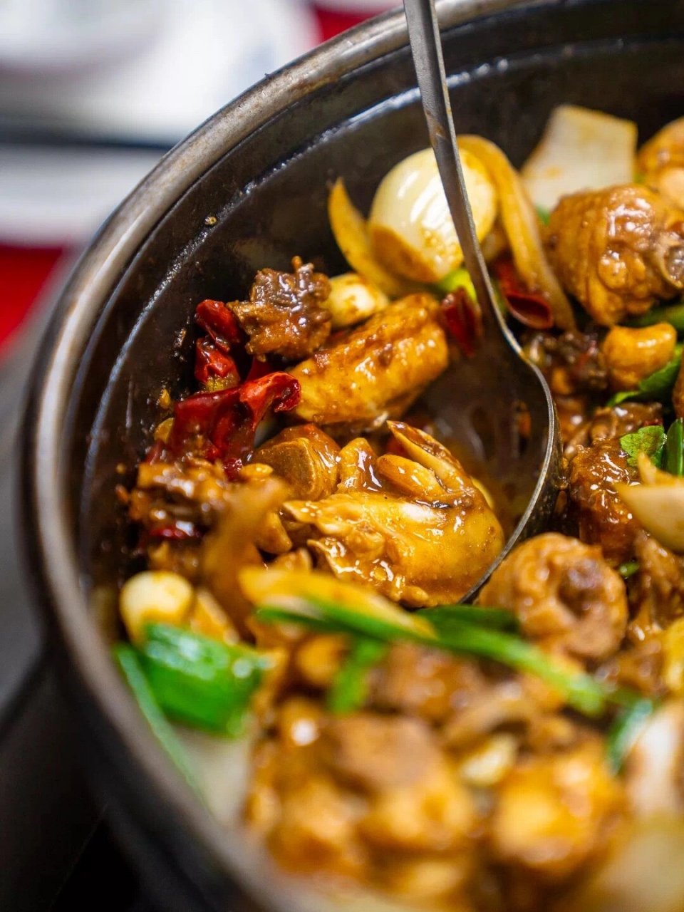 如果要给深圳每条村加个定义,罗湖向西村,一定是深圳"村顶流"9! !