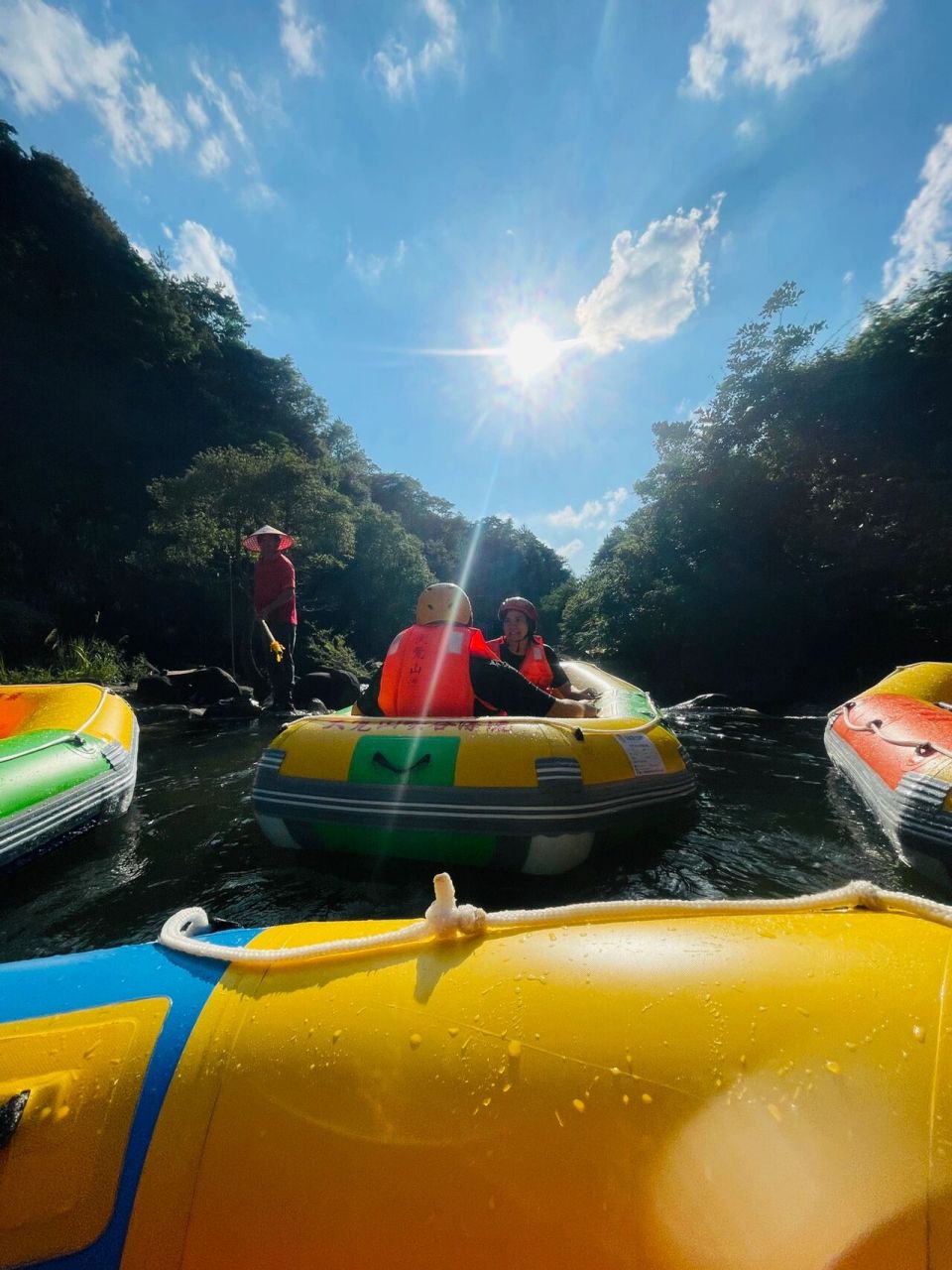 值得体验的江西资溪大觉山漂流 成都疫情在夏天突如其来 让我一个吃