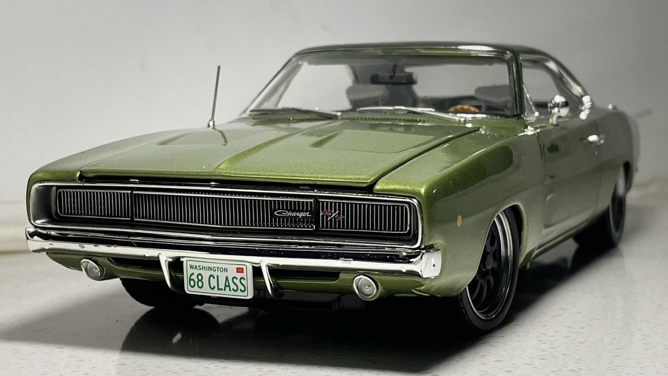 1968款道奇战马r/t(绿魔)改装内容: mopar地狱象引擎 降低悬挂