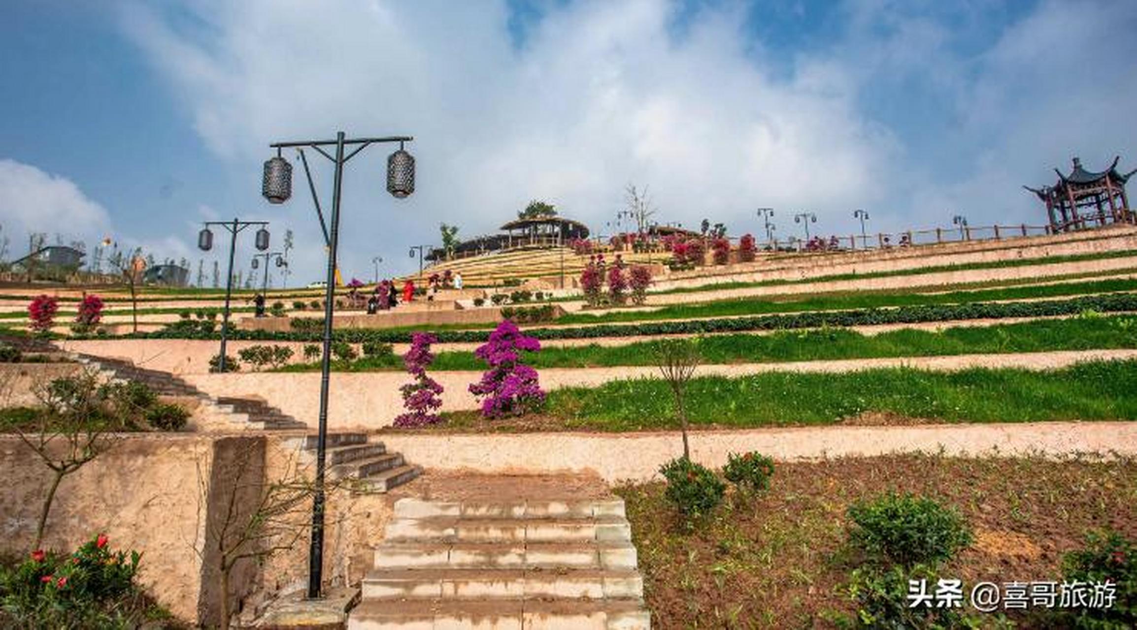 重庆市璧山好玩的地方有:漫水湾公园,龙珰山公园,金冠房车营地公园