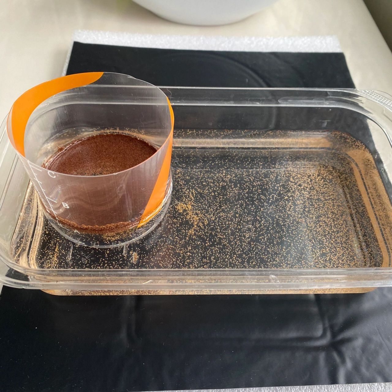 浅盘孵化丰年虾 工具: 海盐(食用盐93) 丰年虾卵(大红卵,超细卵都