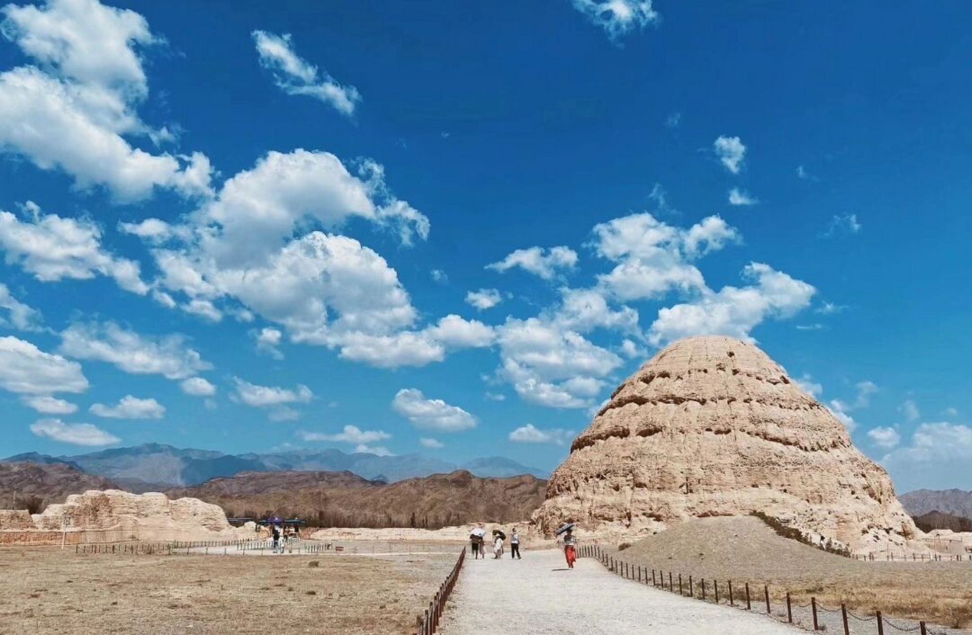 银川西夏王陵照片图片