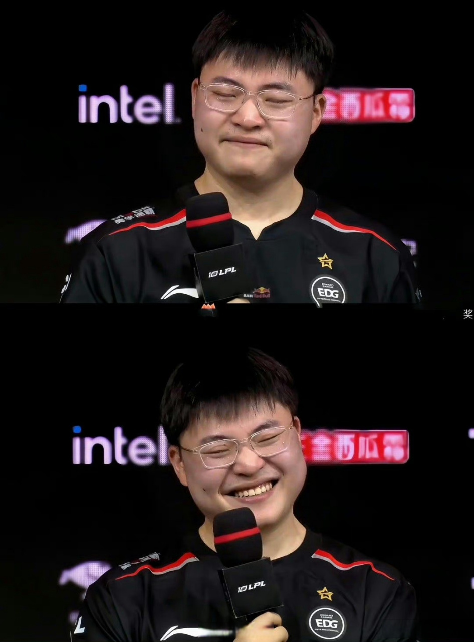 看uzi弹幕看哭了##uzi回归状态# 是谁哭了我不说,看弹幕真的给我付