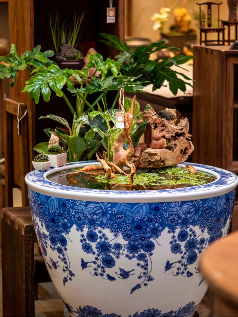 中式茶空间青花鱼盆水景景观