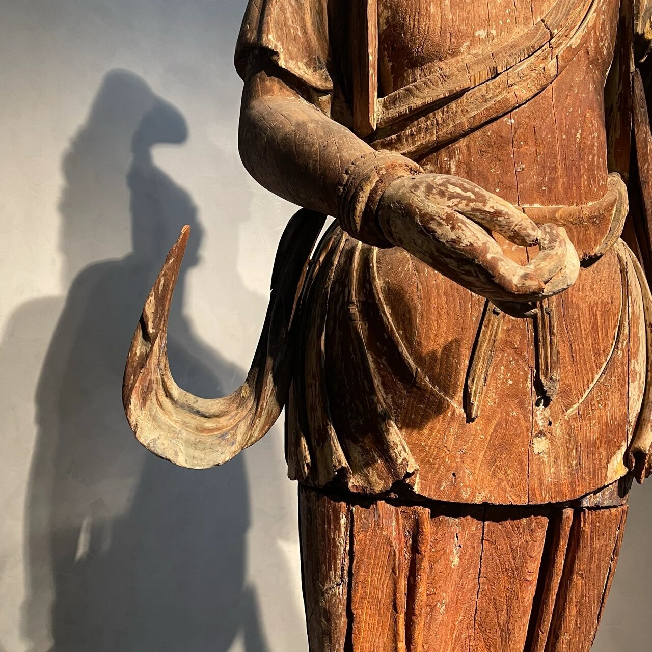 佛教造像|观世音菩萨立像赏析 观世音菩萨立像 宋代 高230cm 	 · 这