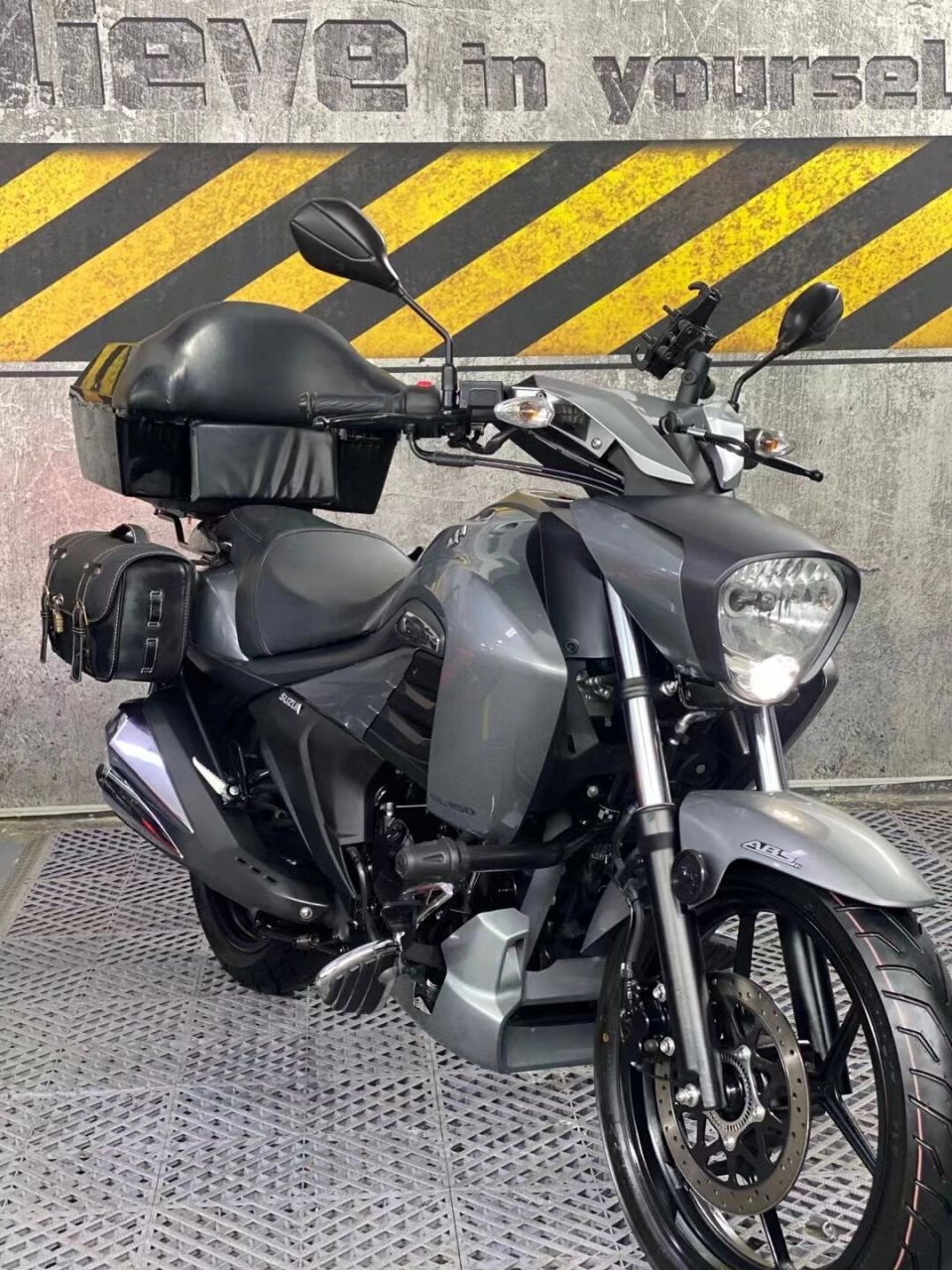 21年铃木酷道155 21年铃木酷道155 【车辆价格】: 10800 【车辆号牌】