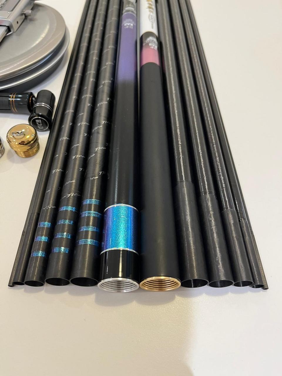 迪佳魁者轻量和天圣极三代,除了涂装,其他完全一样的.