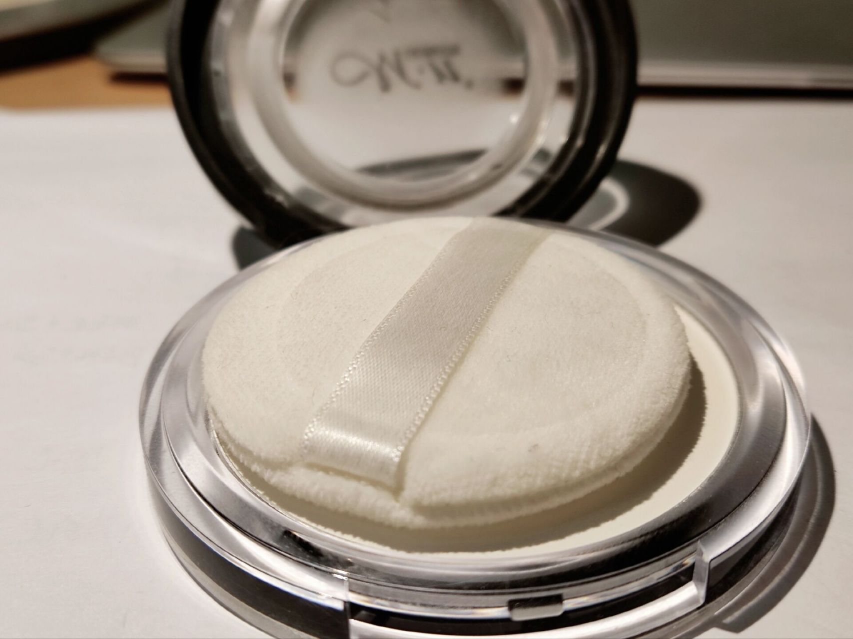 美诺粉饼—— ——更适合中国宝宝的扑头发散粉91