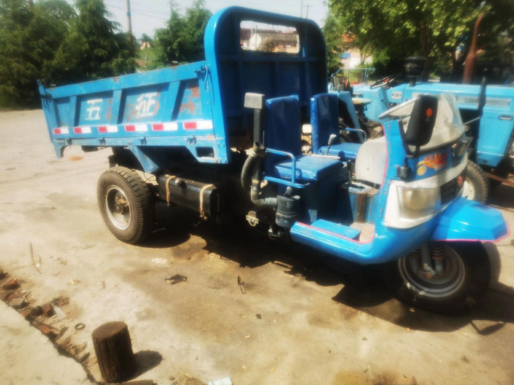 五征奥翔1600,25马力,加重十档,助力刹车,马槽两米五的.