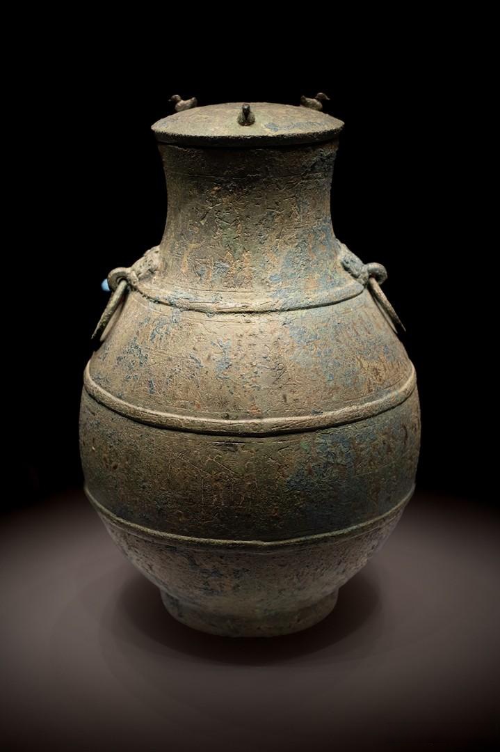 文物名称:水陆攻战纹铜壶 年代:战国 拍摄地点:四川省博物院 文物