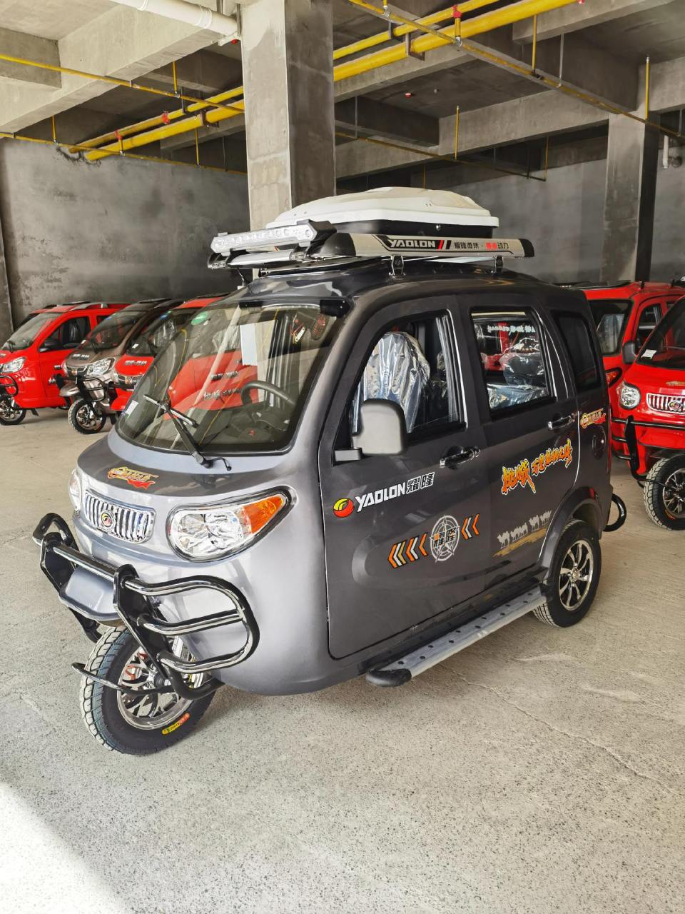 耀隆指挥官款方向盘式,价格亲民的盘式三轮车到店