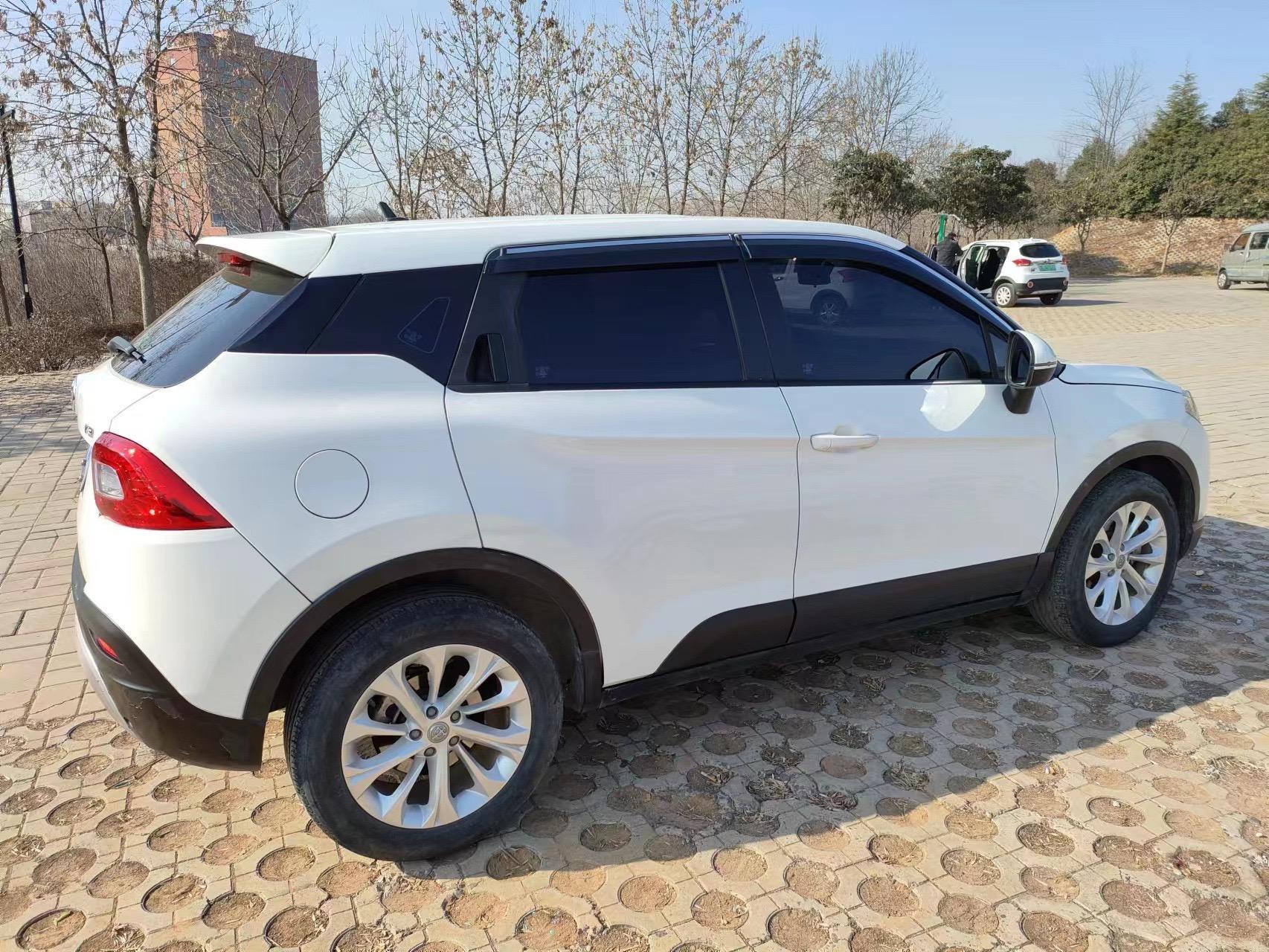 2017年6月上牌的中华v3自动挡车,私家精品一手车