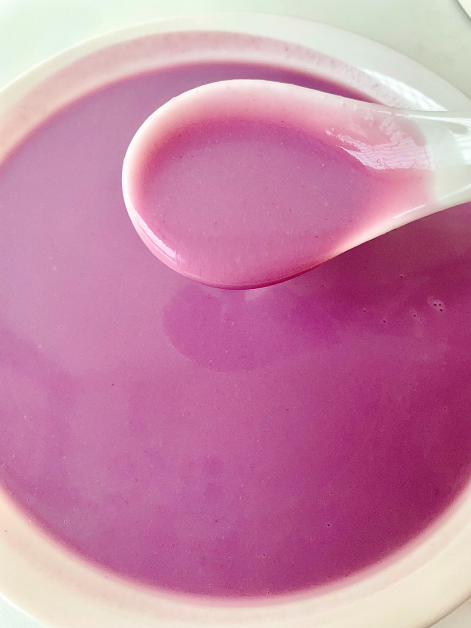 一定要喝这杯紫薯燕麦豆浆!糯叽叽的紫薯燕麦豆浆真的超好喝!