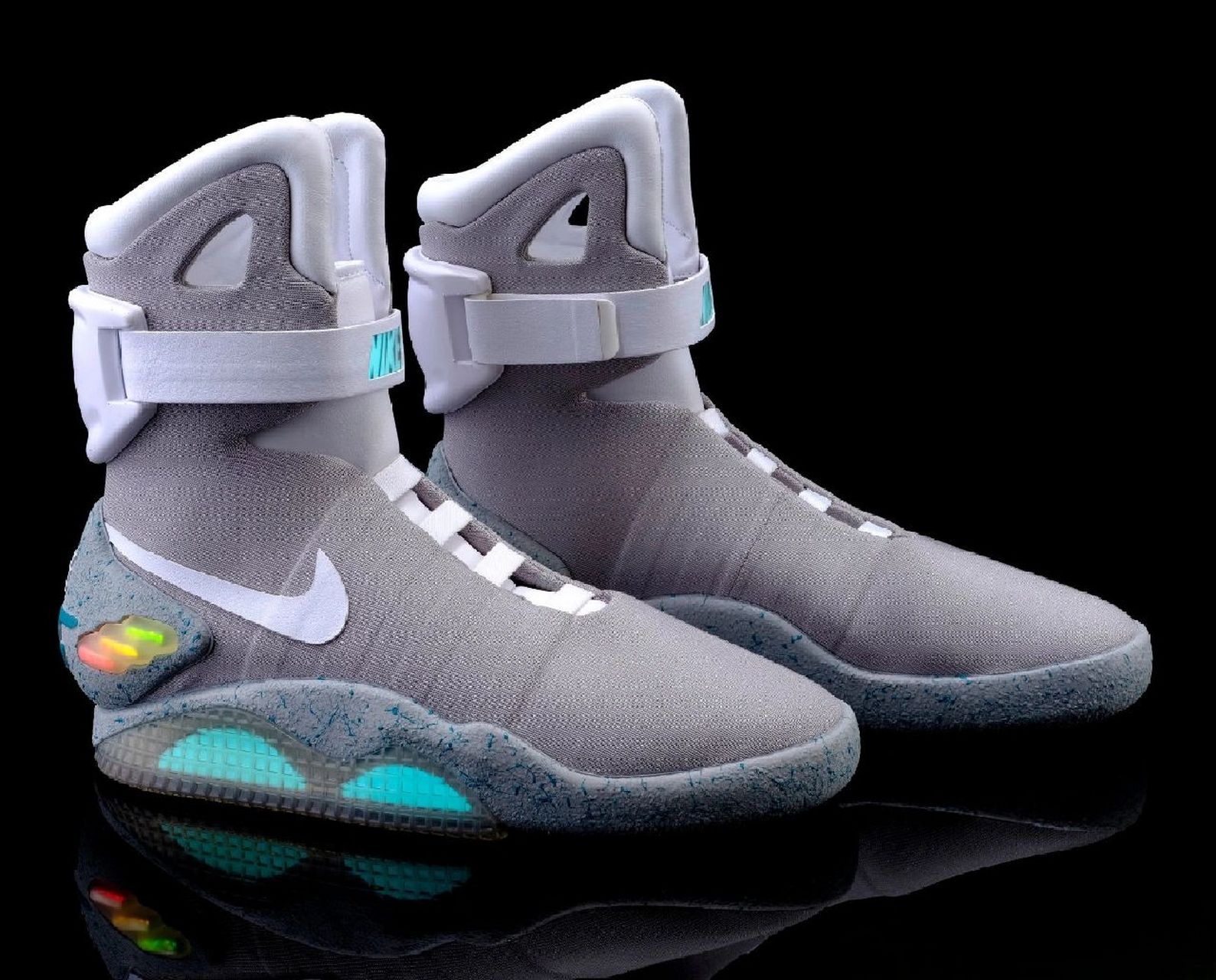 80年代回到未来中耐克未来科幻鞋 propstore lot  52 《回到未来》