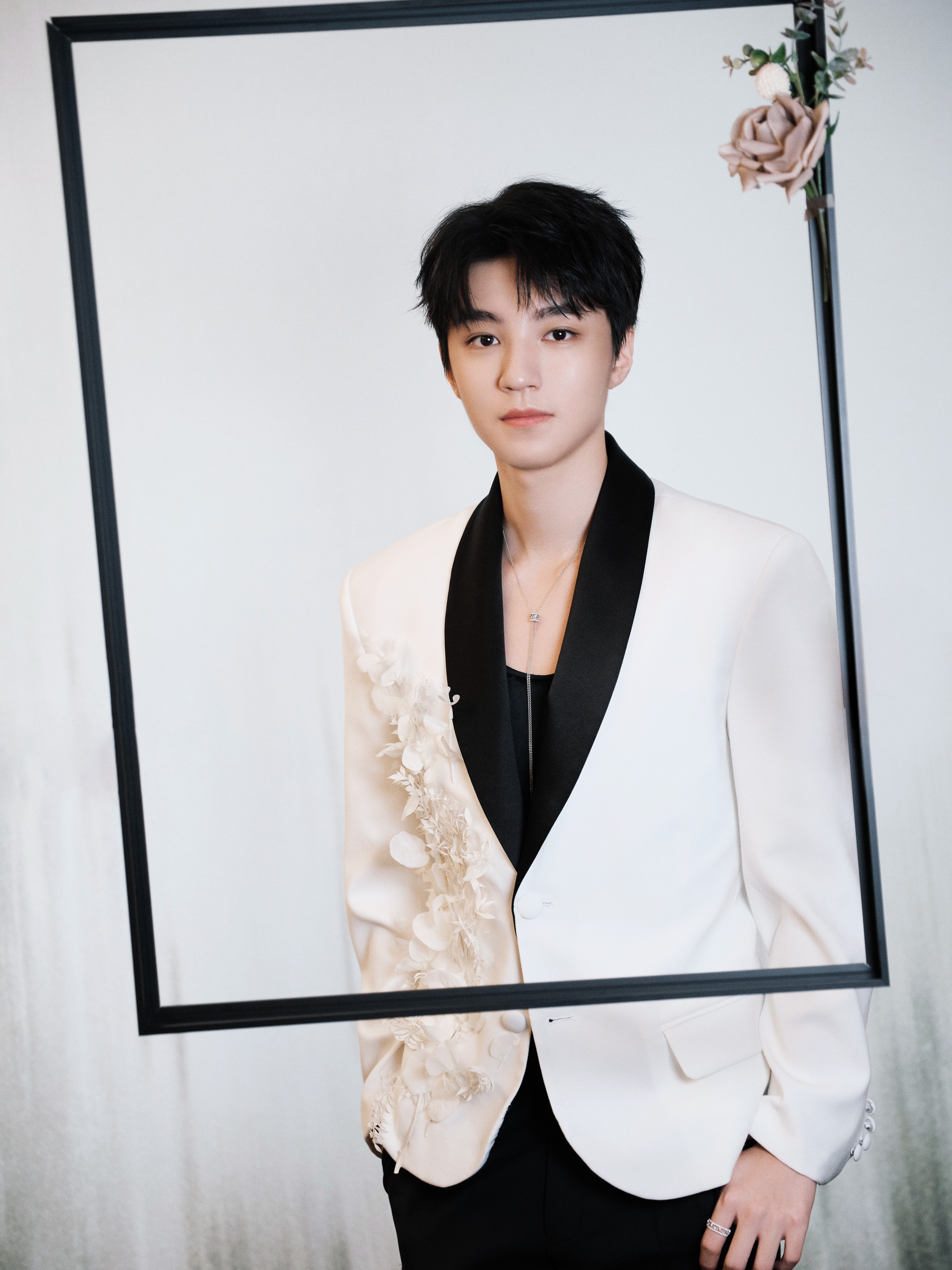 王俊凯25岁继续相约大银幕# 祝tfboys
