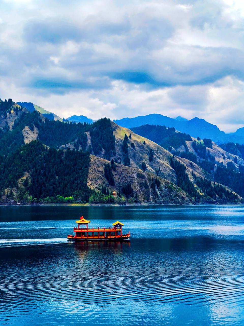 新疆天山天池|最美的人间仙境 96关于【天山天池】 天山天池风景