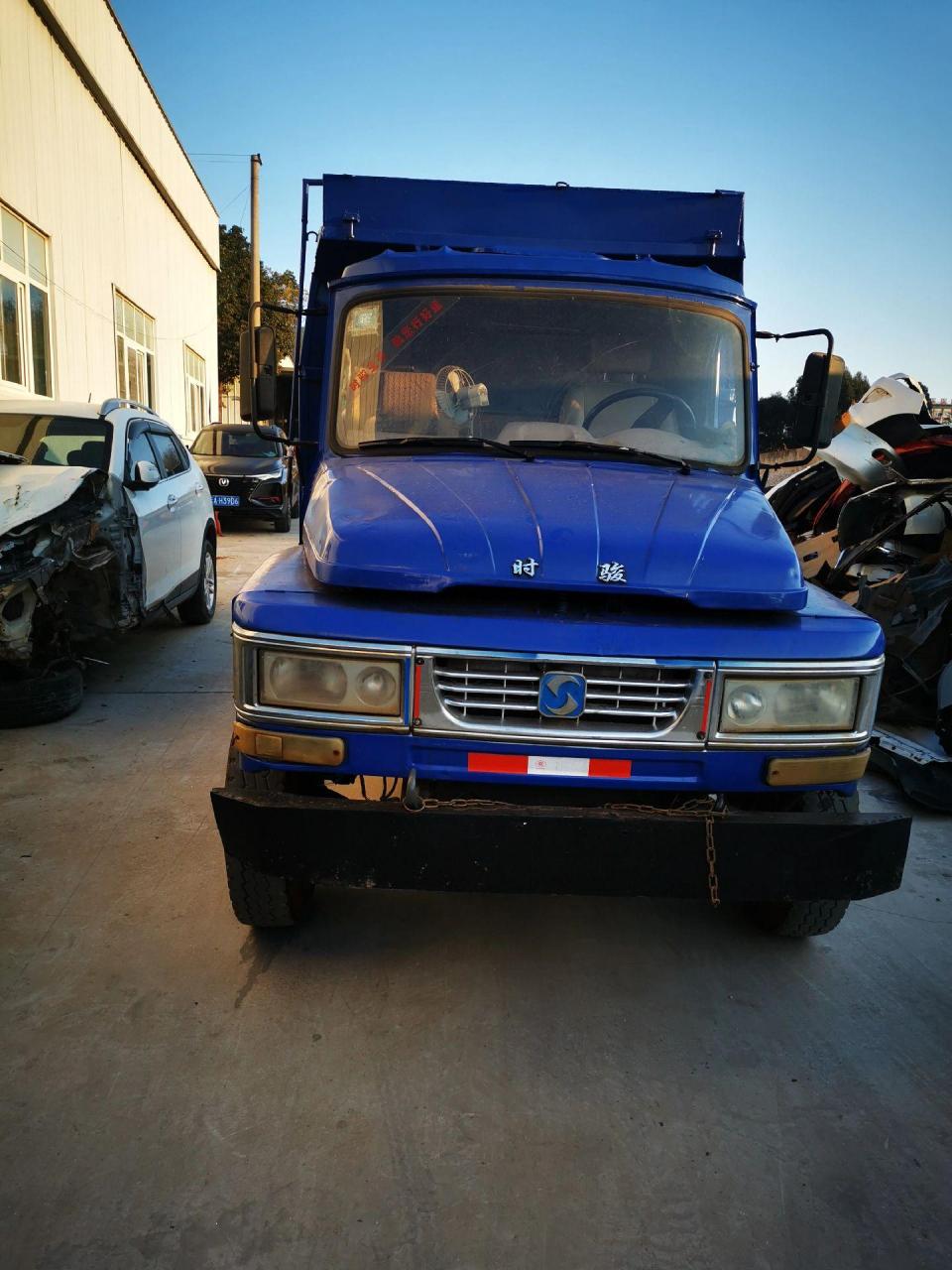新到一张时骏王子 长2米8宽1米9发动41o2带增压机气刹5档芽箱六零桥