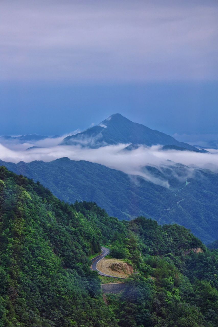 长沙2h07幕阜山绝美落日和云海仙境 天岳幕阜山位于岳阳市平江县,地