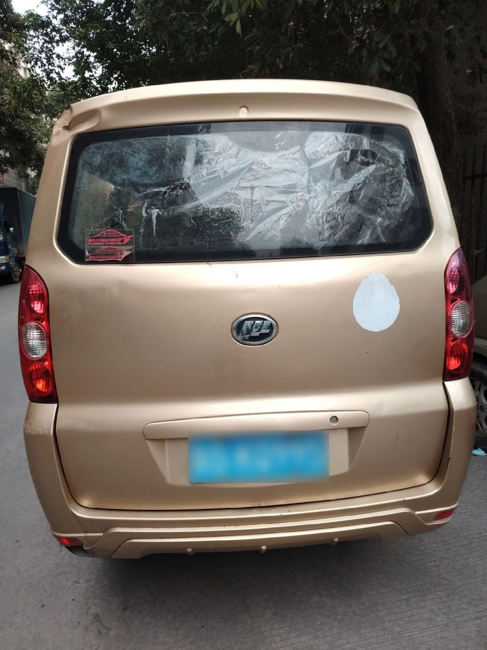 15年力帆面包车,1.0排量,7座省油耐用,双保险到24年3月